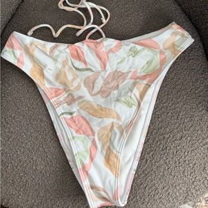 Abercrombie & Fitch Floral Bikini bottom